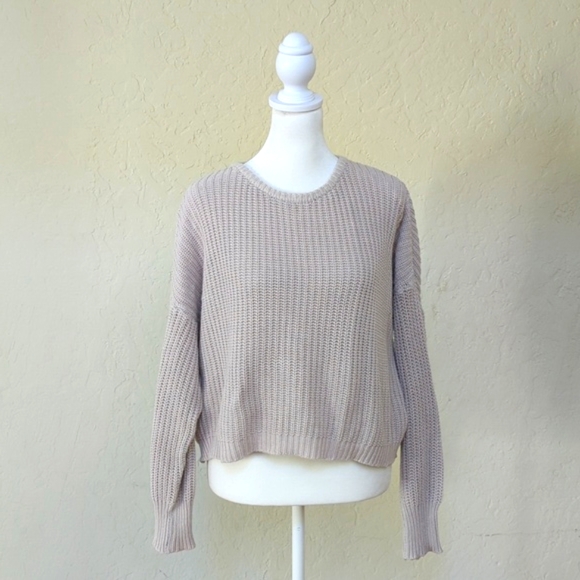 Brandy Melville Sweaters - 3/$20🌟 Brandy Melville Taupe Chunky Knit Crew Neck Cropped Sweater One Size